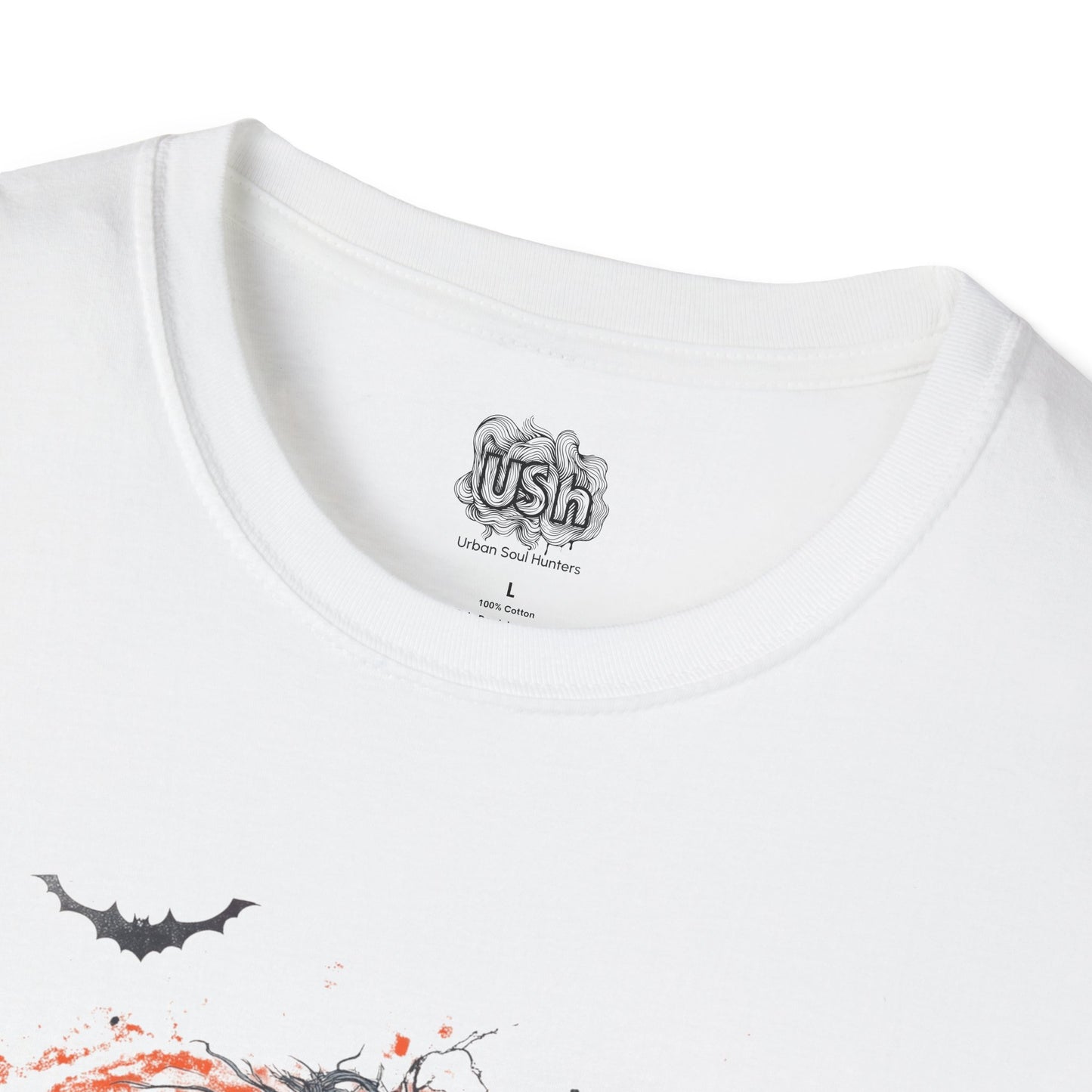 Scary Figure Graphic Halloween T-Shirt